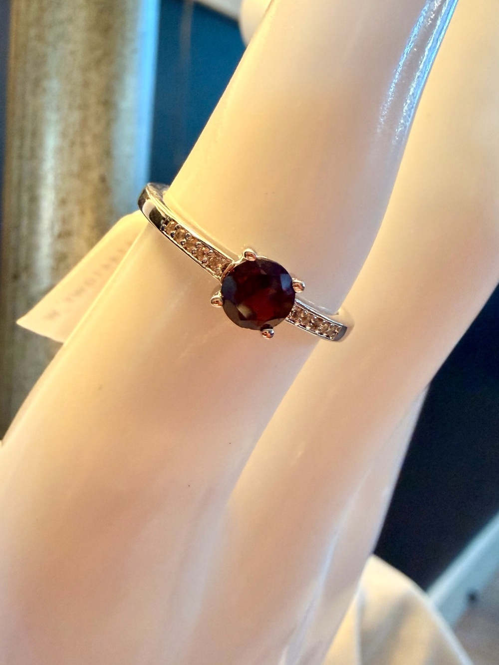 14K White Gold Over 925 Sterling Silver AA Garnet & White Topaz Ring Sz 8